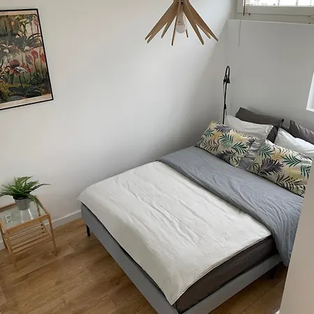 Stylish In Trendy Apartment *